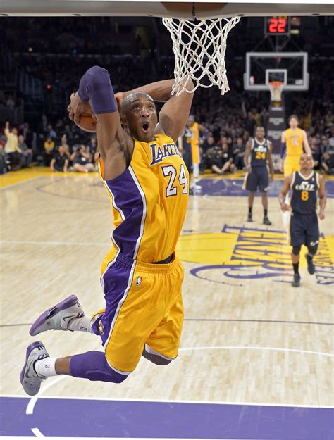 Kobe pictures dunking